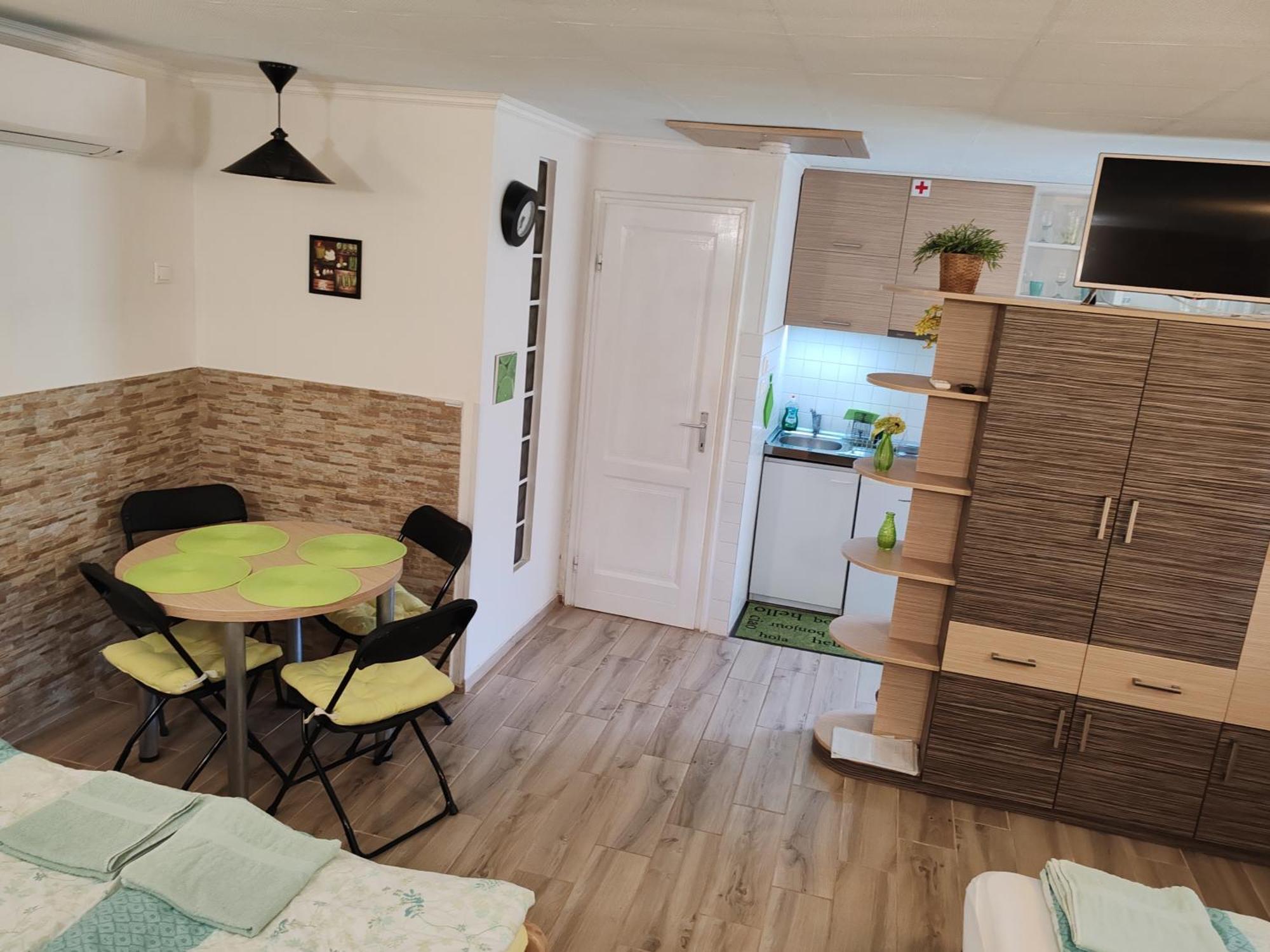 Apartment Patricia With Garden Budapest Exterior foto